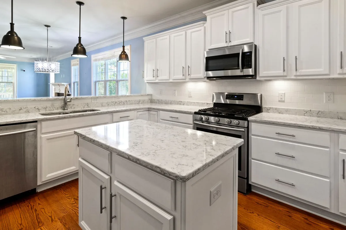 Filth & Squalor Cleanup in Roslyn, NY